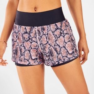 Fabletics Oiesia Shine running shorts size Small